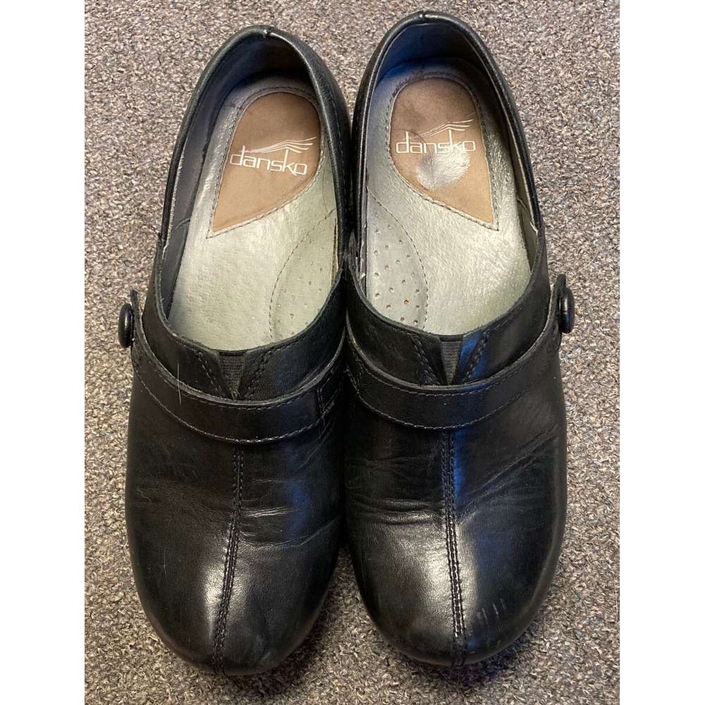 Dansko Professional Clogs Size 39 Black Leather Button Strap Almond Toe